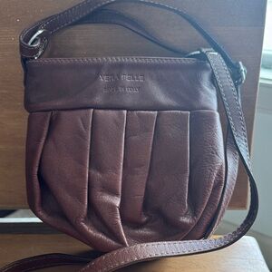Vera Pelle Rich Brown Leather Crossbody Bag